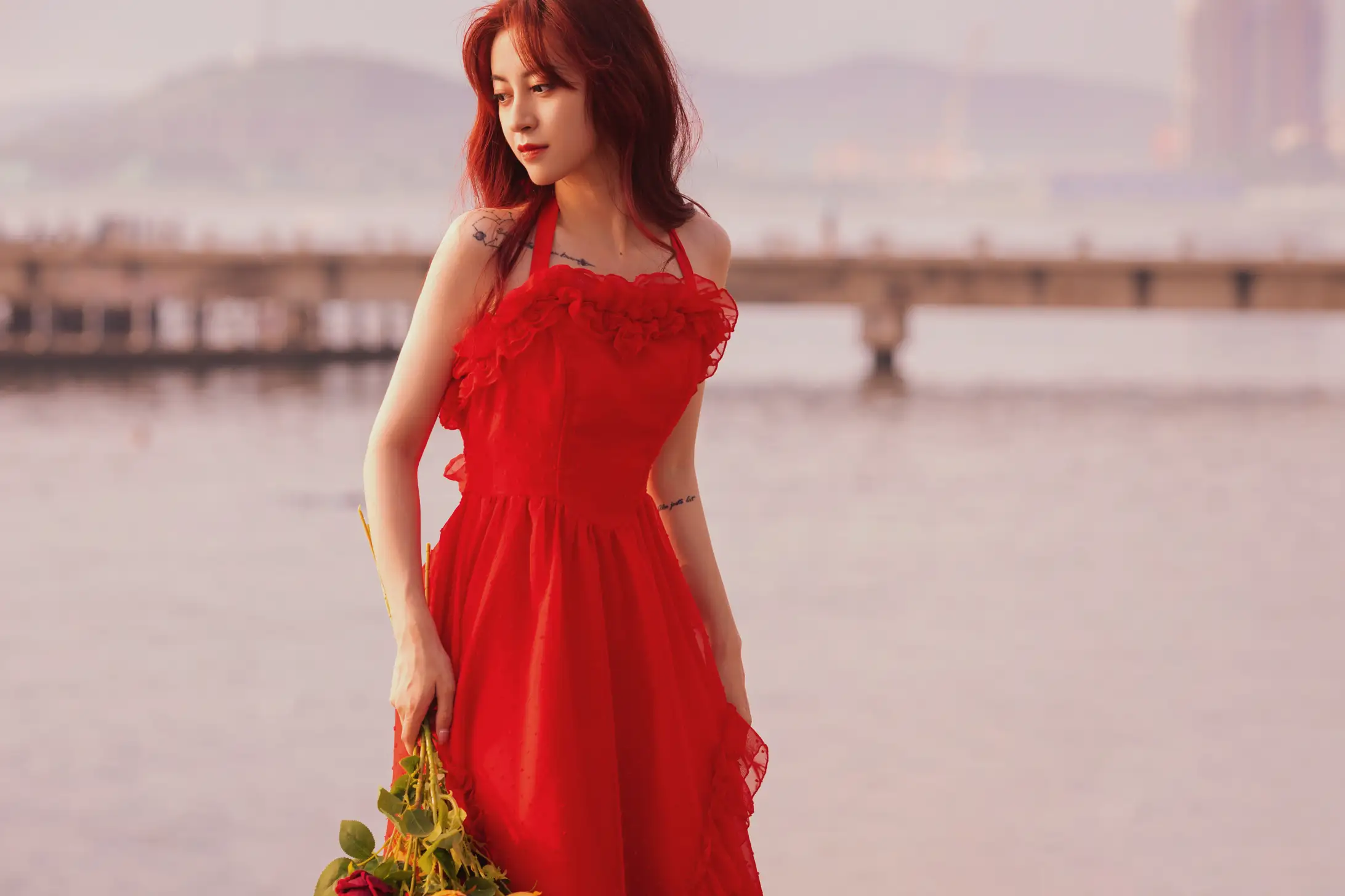 [YITUYU] 2022.09.02 Vol.1849 – Sunset at the seaside and girl in red dress Yixuan-#[33P]-6